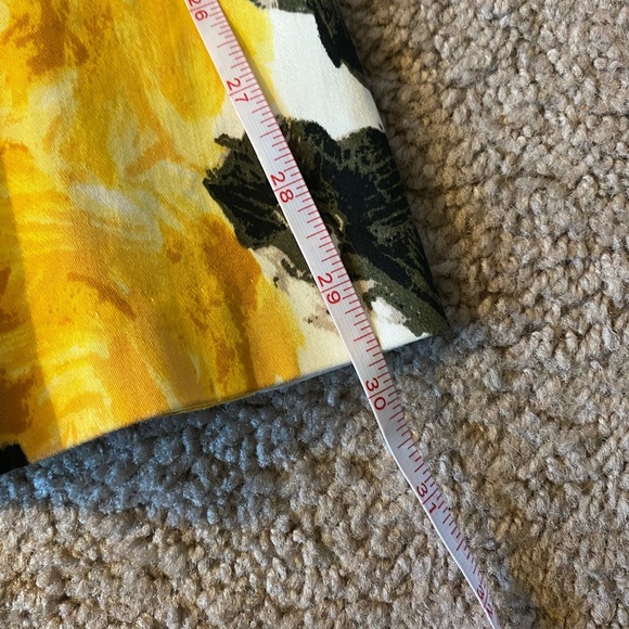 Corey P. Dress 🌻 - Picture 2 of 4